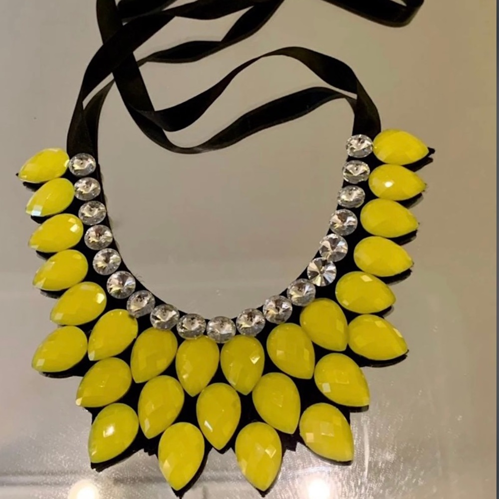 Statement Necklace - Picture 3 of 7